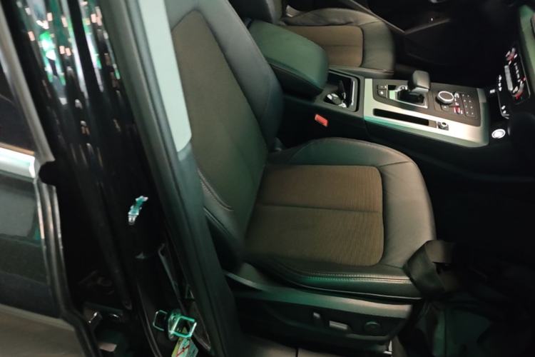 Used Audi Q5L 2020 Revised 40 TFSI Prestige Edition Right Front Seat