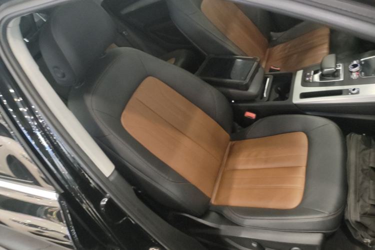 Used Audi Q5L 2020 Updated 40 TFSI Prestige Fashion Edition Right Front Seat