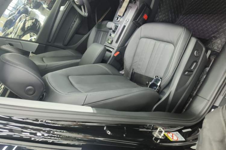 Used Audi Q5L 2020 45 TFSI Prestige Elegant Edition Right Front Seat