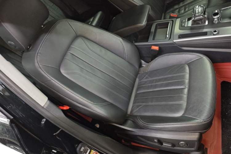 Used Audi Q5L 2020 45 TFSI Prestige Fashion Model Right Front Seat
