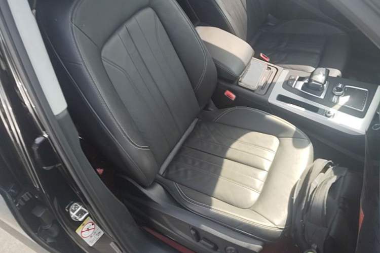 Used Audi Q5L 2020 Updated 40 TFSI Prestige Fashion Edition Right Front Seat
