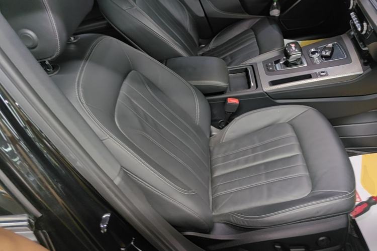 Used Audi Q5L 2020 45 TFSI Prestige Fashion Model Right Front Seat