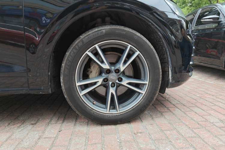 Used Audi Q5L 2020 40 TFSI Prestige Fashion Edition Right Front Wheel Hub