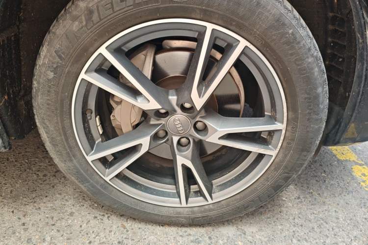 Used Audi Q5L 2020 40 TFSI Prestige Fashion Edition Right Front Wheel Hub