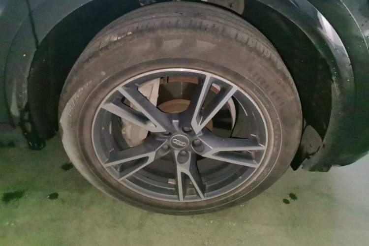 Used Audi Q5L 2020 40 TFSI Prestige Fashion Edition Right Front Wheel Hub