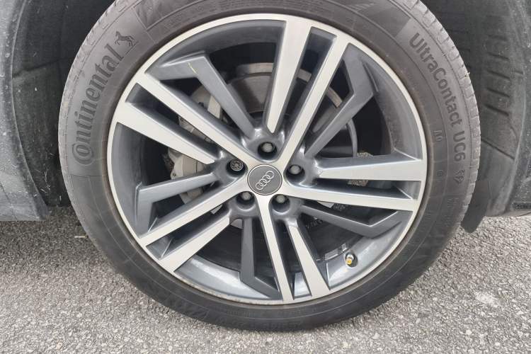 Used Audi Q5L 2020 45 TFSI Prestige Sport Edition Right Front Wheel Hub