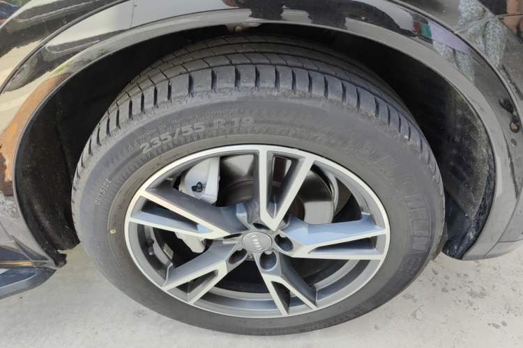 Used Audi Q5L 2020 45 TFSI Prestige Fashion Model Right Front Wheel Hub