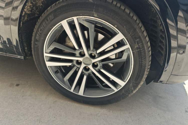 Used Audi Q5L 2020 45 TFSI Prestige Fashion Model Right Front Wheel Hub