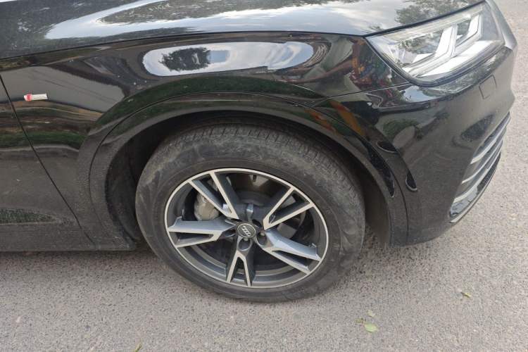 Used Audi Q5L 2020 Updated 40 TFSI Prestige Fashion Edition Right Front Wheel Hub