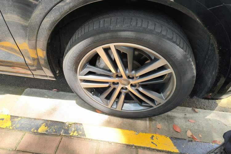 Used Audi Q5L 2020 45 TFSI Prestige Fashion Model Right Front Wheel Hub