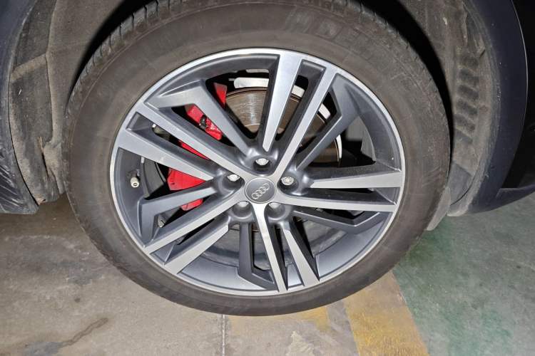 Used Audi Q5L 2020 45 TFSI Prestige Elegant Edition Right Front Wheel Hub