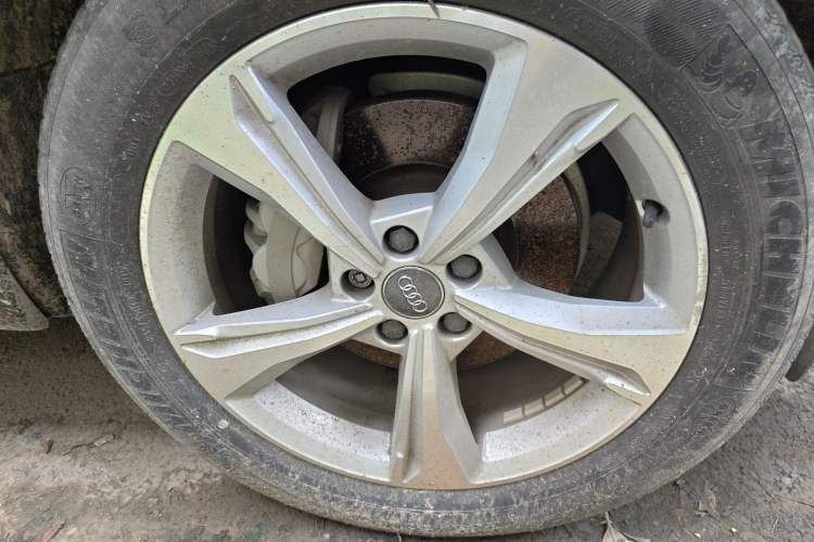 Used Audi Q5L 2020 Revised 40 TFSI Prestige Edition Right Front Wheel Hub