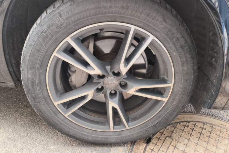 Used Audi Q5L 2020 45 TFSI Prestige Fashion Model Right Front Wheel Hub