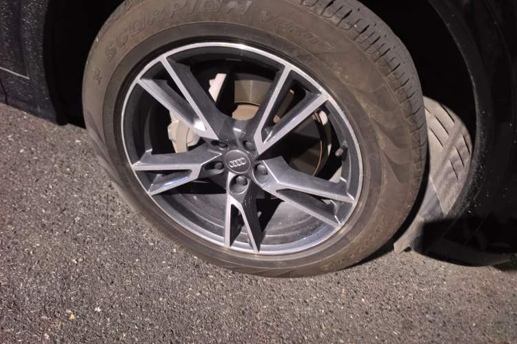 Used Audi Q5L 2020 40 TFSI Prestige Fashion Edition Right Front Wheel Hub