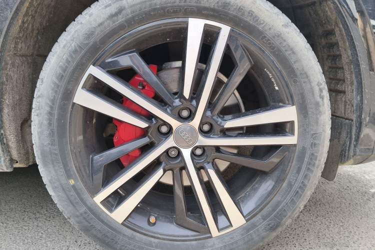 Used Audi Q5L 2020 45 TFSI Prestige Sport Edition Right Front Wheel Hub