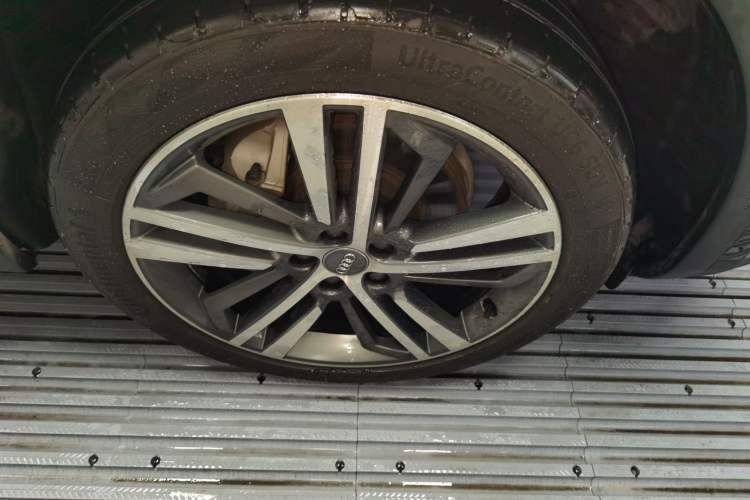 Used Audi Q5L 2020 45 TFSI Prestige Elegant Edition Right Front Wheel Hub