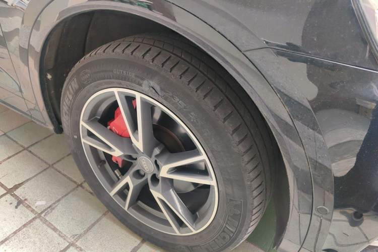 Used Audi Q5L 2020 45 TFSI Prestige Fashion Model Right Front Wheel Hub