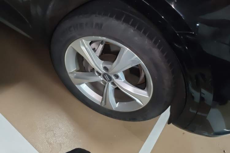 Used Audi Q5L 2020 40 TFSI Prestige Edition Right Front Wheel Hub