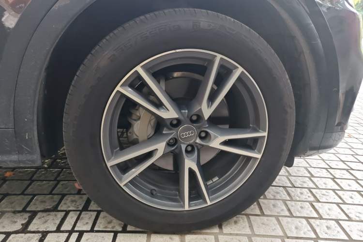 Used Audi Q5L 2020 45 TFSI Prestige Fashion Model Right Front Wheel Hub