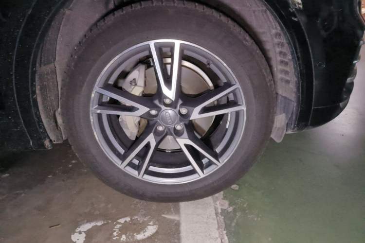 Used Audi Q5L 2020 45 TFSI Prestige Fashion Model Right Front Wheel Hub