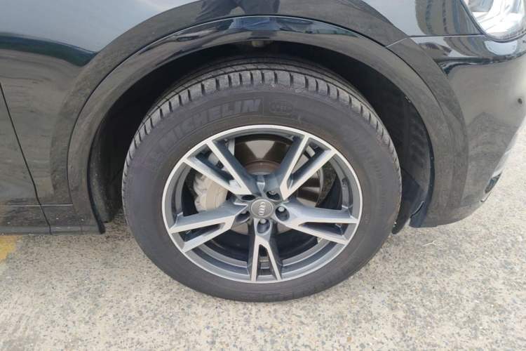 Used Audi Q5L 2020 40 TFSI Prestige Fashion Edition Right Front Wheel Hub