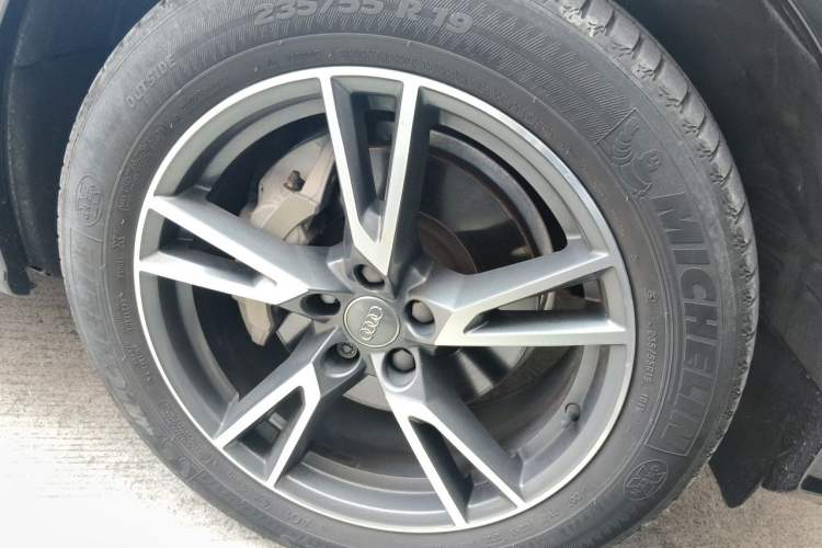 Used Audi Q5L 2020 40 TFSI Prestige Fashion Edition Right Front Wheel Hub