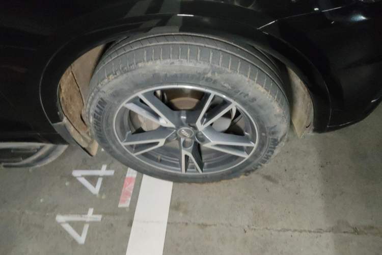 Used Audi Q5L 2020 Revised 40 TFSI Prestige Edition Right Front Wheel Hub