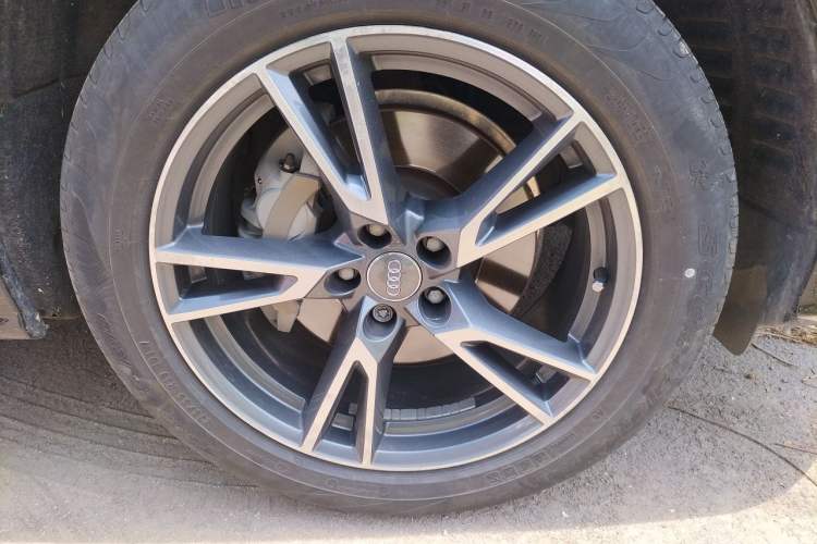Used Audi Q5L 2020 40 TFSI Prestige Fashion Edition Right Front Wheel Hub