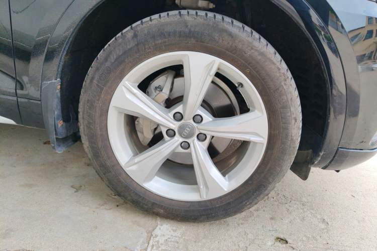 Used Audi Q5L 2020 40 TFSI Prestige Edition Right Front Wheel Hub