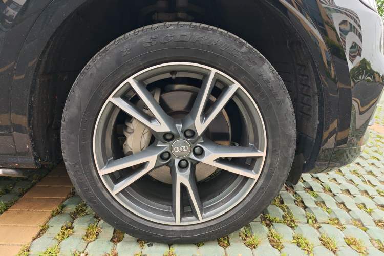Used Audi Q5L 2020 40 TFSI Prestige Fashion Edition Right Front Wheel Hub
