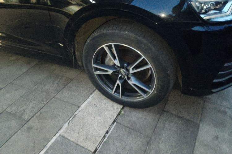 Used Audi Q5L 2020 40 TFSI Prestige Fashion Edition Right Front Wheel Hub