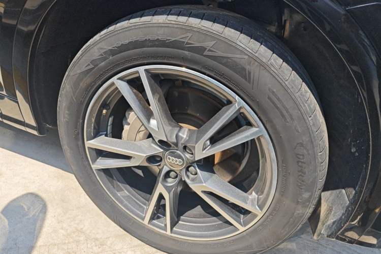 Used Audi Q5L 2020 45 TFSI Prestige Fashion Model Right Front Wheel Hub