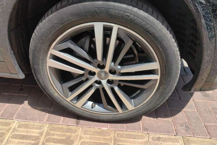 Used Audi Q5L 2020 45 TFSI Prestige Luxury Sport Edition Right Front Wheel Hub