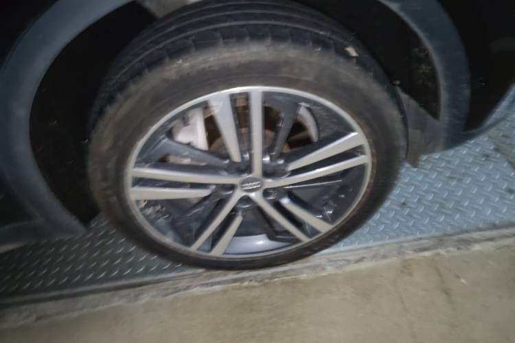 Used Audi Q5L 2020 45 TFSI Prestige Elegant Edition Right Front Wheel Hub