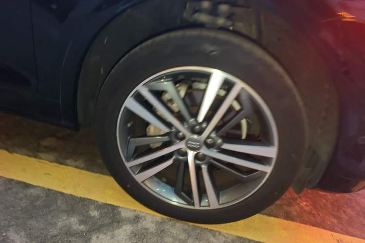 Used Audi Q5L 2020 45 TFSI Prestige Fashion Model Right Front Wheel Hub