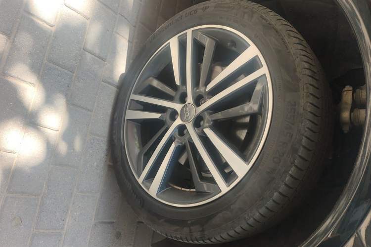 Used Audi Q5L 2020 45 TFSI Prestige Sport Edition Right Front Wheel Hub