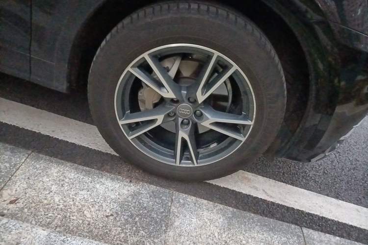Used Audi Q5L 2020 40 TFSI Prestige Fashion Edition Right Front Wheel Hub