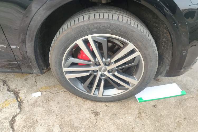 Used Audi Q5L 2020 45 TFSI Prestige Sport Edition Right Front Wheel Hub