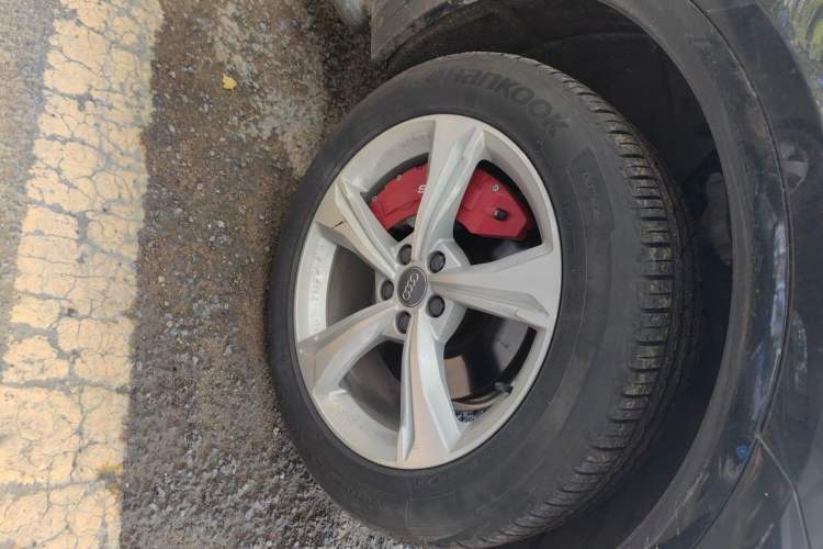 Used Audi Q5L 2020 Revised 40 TFSI Prestige Edition Right Front Wheel Hub