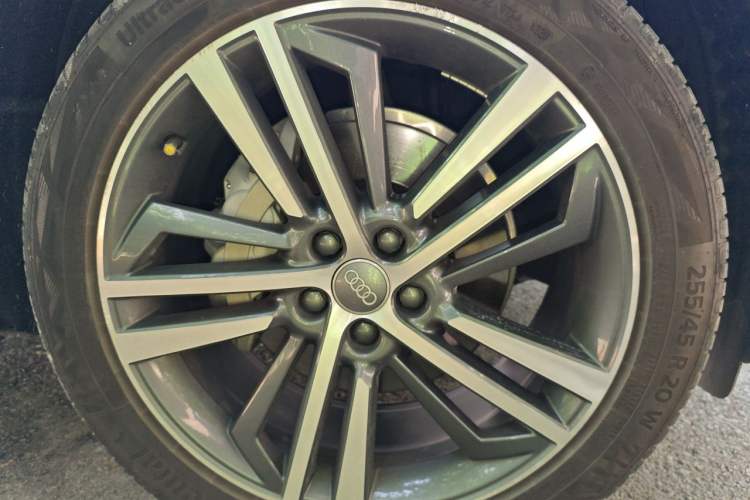 Used Audi Q5L 2020 45 TFSI Prestige Sport Edition Right Front Wheel Hub