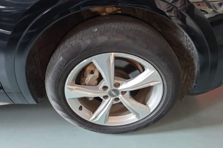 Used Audi Q5L 2020 40 TFSI Prestige Edition Right Front Wheel Hub