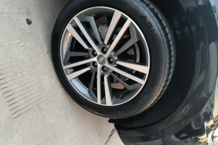 Used Audi Q5L 2020 45 TFSI Prestige Fashion Model Right Front Wheel Hub