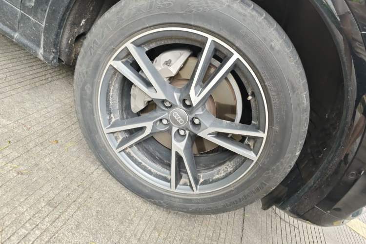 Used Audi Q5L 2020 45 TFSI Prestige Fashion Model Right Front Wheel Hub