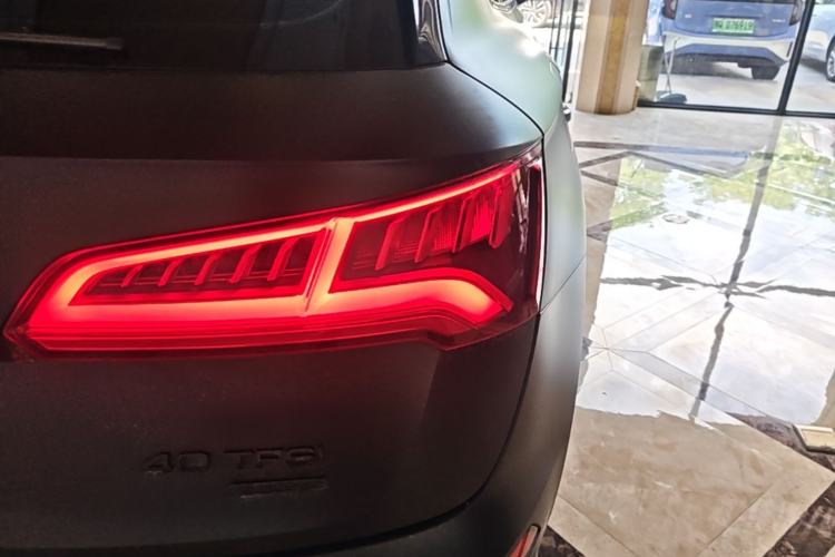 Used Audi Q5L 2020 Updated 40 TFSI Prestige Fashion Edition Right Rear Taillight