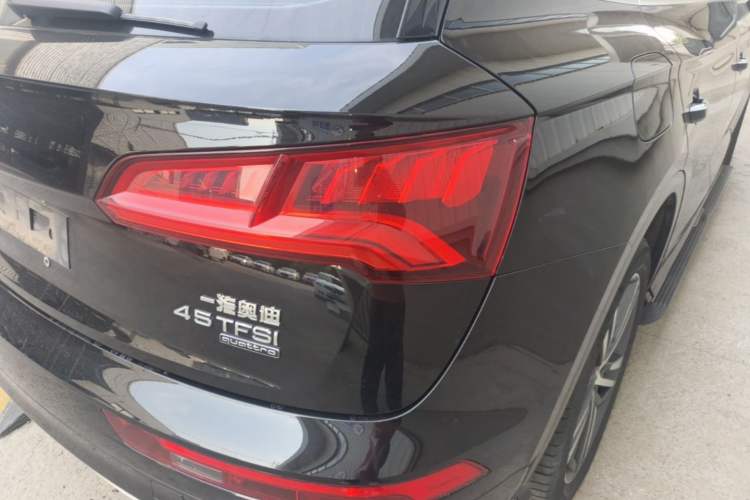 Used Audi Q5L 2020 Updated 40 TFSI Prestige Fashion Edition Right Rear Taillight