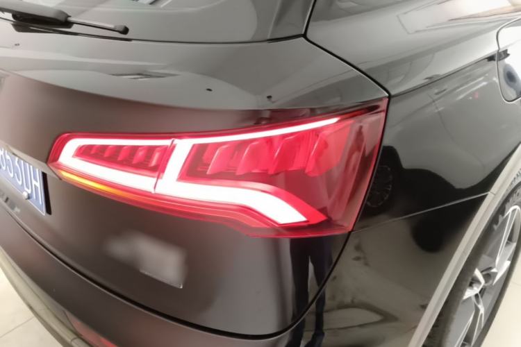 Used Audi Q5L 2020 Updated 40 TFSI Prestige Fashion Edition Right Rear Taillight