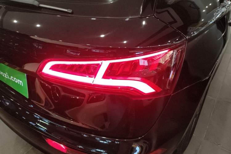 Used Audi Q5L 2020 Updated 40 TFSI Prestige Fashion Edition Right Rear Taillight