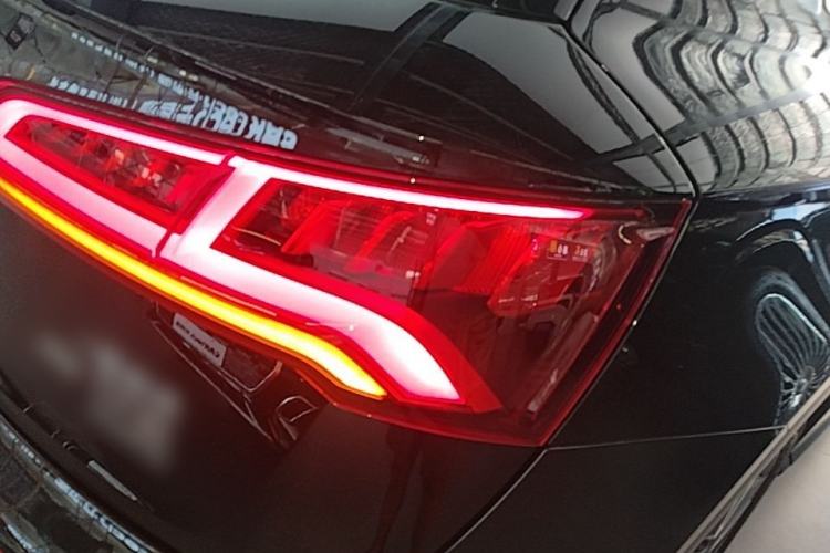 Used Audi Q5L 2020 Updated 40 TFSI Prestige Fashion Edition Right Rear Taillight