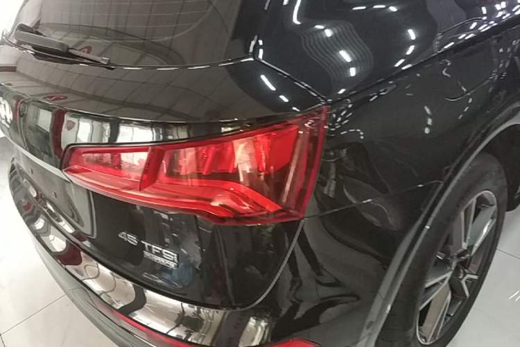 Used Audi Q5L 2020 45 TFSI Prestige Fashion Model Right Rear Taillight