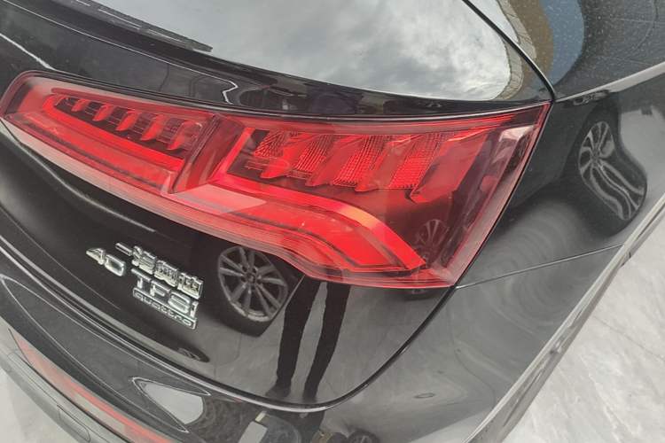 Used Audi Q5L 2020 Updated 40 TFSI Prestige Fashion Edition Right Rear Taillight